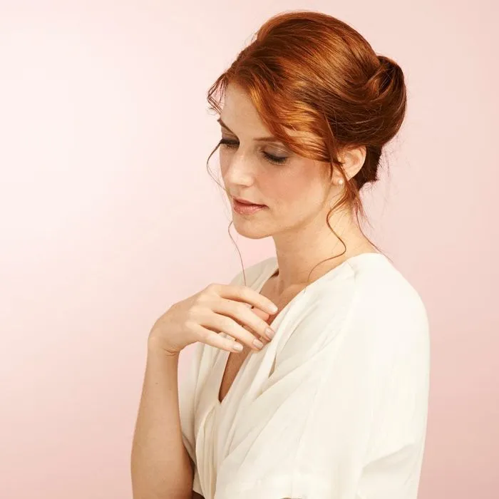 Búi tóc kiểu Pháp là cách búi tóc đẹp cho mặt tròn duyên dáng