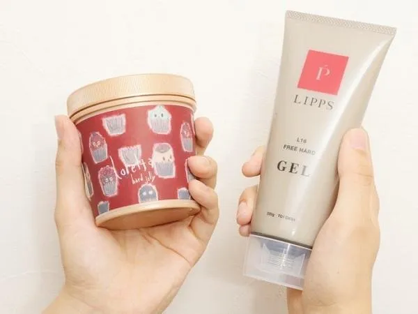 Ta nên ưu tiên những sản phẩm gel vuốt tóc của các thương hiệu uy tín, chất lượng, có nguồn gốc rõ ràng để đảm bảo an toàn cho tóc và da đầu