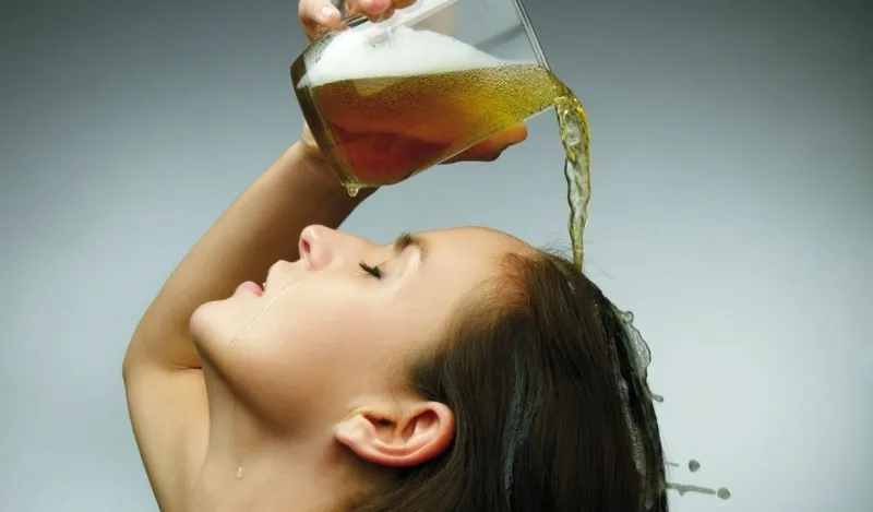 Bia, một trong những cách mọc tóc dài tự nhiên nhờ vitamin B