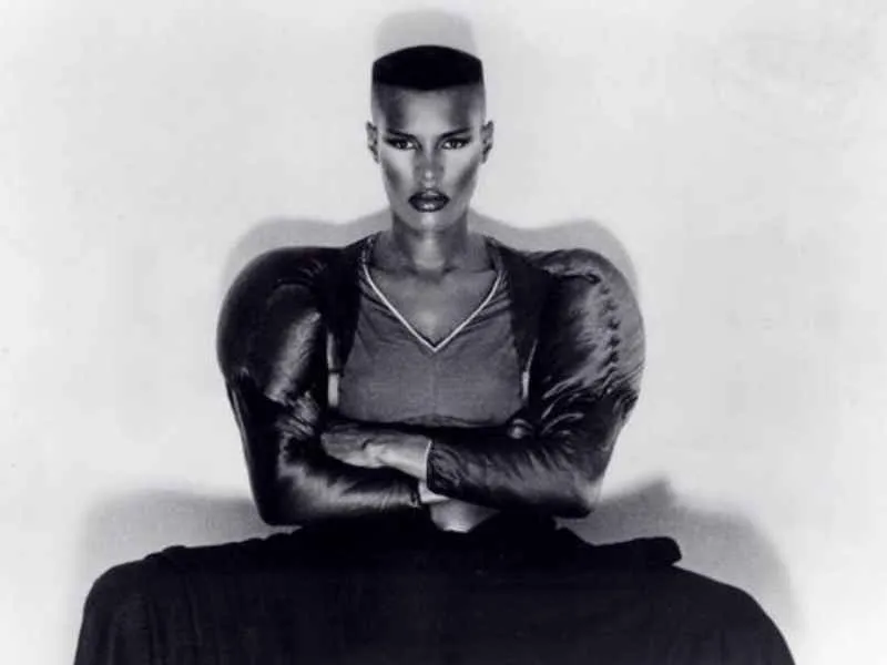Siêu mẫu Grace Jones đã thổi làn sóng thời trang cho kiểu tóc High Fade