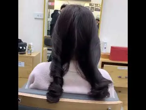 Tóc xoăn sóng nước quyến rũ, bí quyết chăm sóc tóc đẹp.