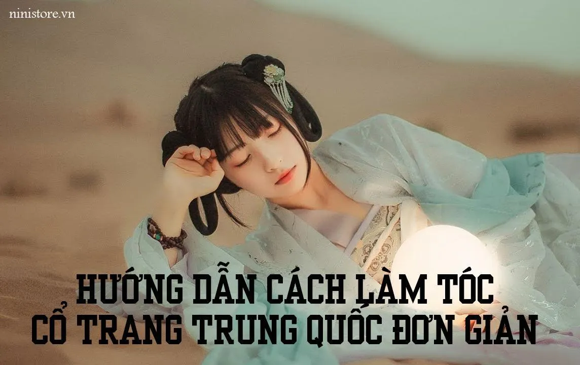 Một cô gái đang thực hiện các bước tạo kiểu tóc cổ trang Trung Quốc đơn giản với phụ kiện hoa và trâm