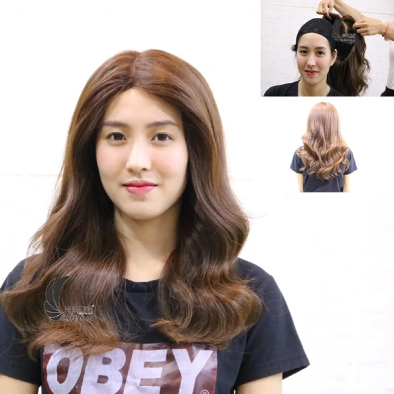 Khi tiến hành đội tóc giả