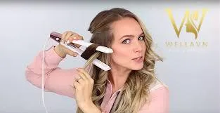 Máy kẹp tóc được dùng để uốn cụp đuôi tóc ngắn một cách nhanh chóng