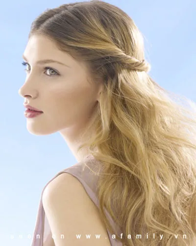 Kiểu tóc xoắn nửa đầu quý phái hoàn hảo cho mái tóc dài