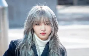 Tóc nhuộm đang là xu hướng làm đẹp được rất nhiều bạn trẻ yêu thích