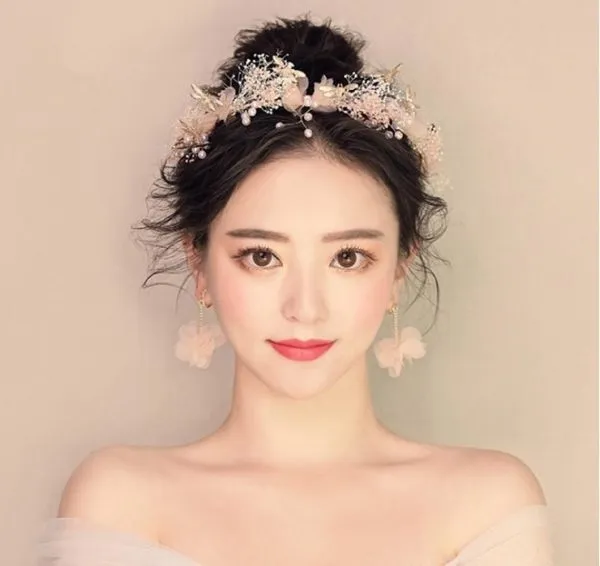 Kiểu Tóc Cô Dâu Hàn Quốc Lộng Lẫy Quý Phái Nhất