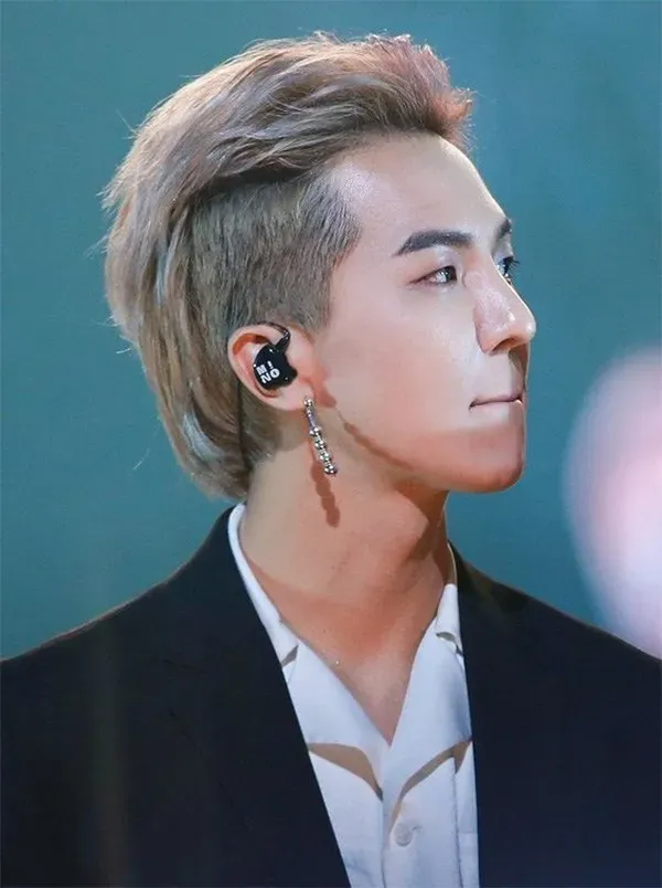 Kiểu Tóc Mullet Nam Đẹp Kết Hợp Hoàn Hảo Giữa Tóc Dài và Tóc Ngắn Cá Tính