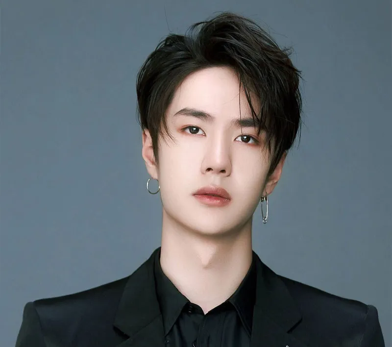 Kiểu tóc 7/3 đẹp là lựa chọn lý tưởng cho quý ông thông minh, lịch lãm và hiện đại.