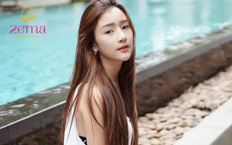 Mẹo để duy trì tóc mái thẳng mượt, không bị xoăn trở lại