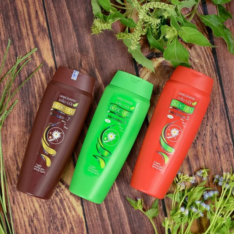 Dầu gội dược liệu là giải pháp tối ưu cho những người bận rộn muốn hết rụng tóc