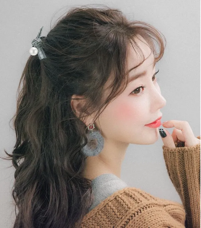 Tạo Kiểu Buộc Tóc Uốn Nữ Tính, Trẻ Trung Hàng Ngày