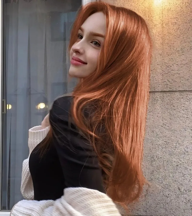 Màu nâu hạt dẻ mang đến vẻ đẹp nhẹ nhàng, nữ tính