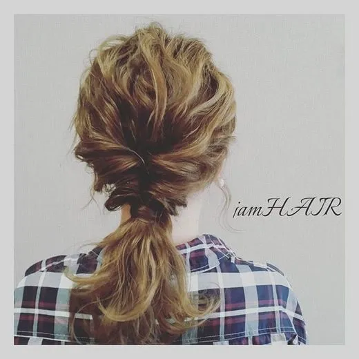 Hướng dẫn búi tóc cuộn nhiều tầng gọn gàng, phù hợp với tóc dài