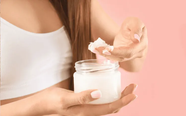 Phân tích cấu trúc phân tử dầu dừa và khả năng thẩm thấu vào sợi tóc