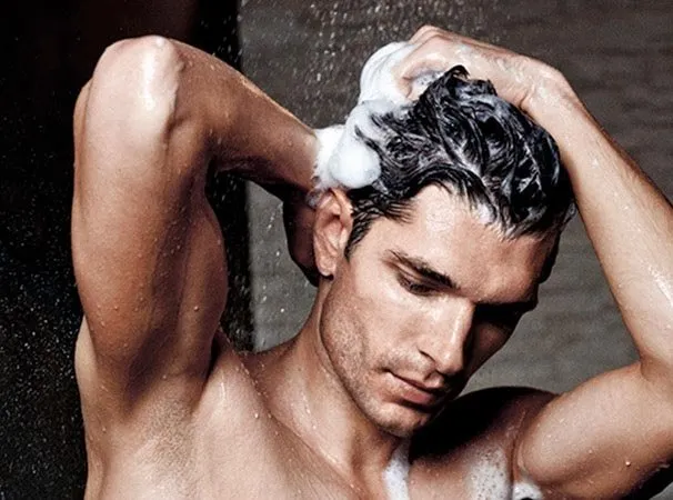 Chăm sóc tóc đúng cách giúp duy trì mái tóc phồng khỏe mạnh