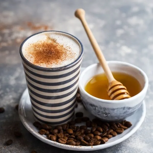 Nhuộm tóc bằng cà phê và mật ong giúp tăng độ bóng