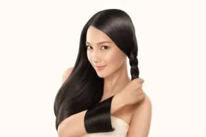 Bồ kết nổi tiếng trong việc giữ được màu đen tự nhiên của tóc, tăng độ óng mượt