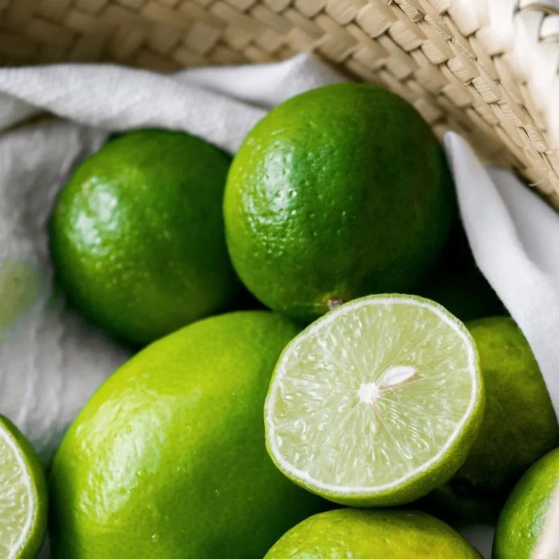 Các bước ép side tóc tại nhà bằng kem ép chuyên dụng cần sự tỉ mỉ để tránh thuốc dính vào da đầu