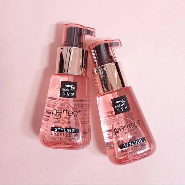 Sử dụng serum dưỡng tóc và gel giữ nếp là bước quan trọng để các lọn tóc xoăn mì tôm luôn bóng mượt và không bị xù