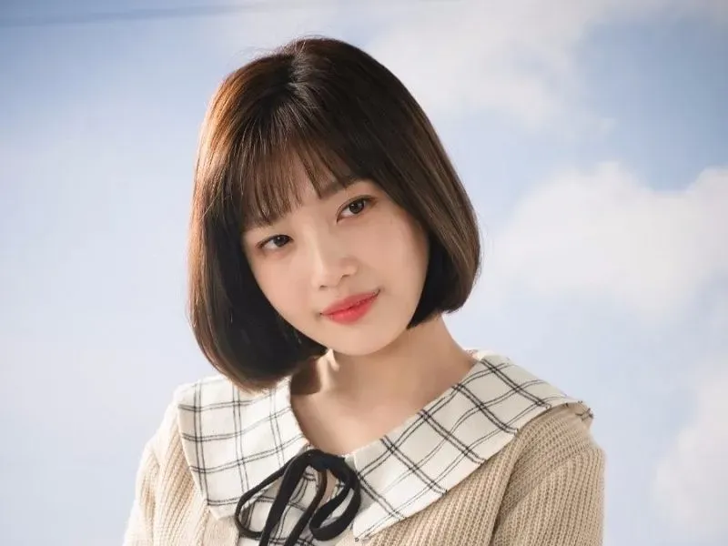 Tóc mái giả là giải pháp sửa tóc mái bị hỏng tức thì cho các trường hợp nghiêm trọng