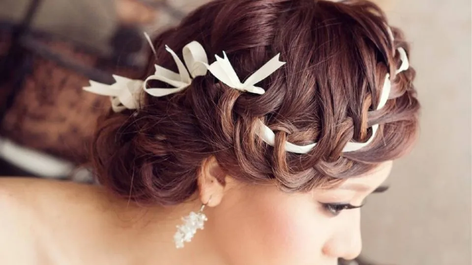 Cách Tết Tóc Đuôi Sam Bằng Băng Đô Tóc