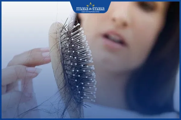Rụng tóc nhiều và kéo dài là dấu hiệu cần tìm kiếm giải pháp điều trị chuyên nghiệp từ bác sĩ da liễu