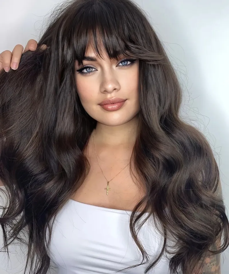 Cách chọn màu nhuộm tóc phù hợp cho nữ cá tính dựa vào độ dày tóc