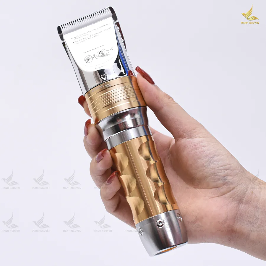 Tông đơ cắt tóc Huboer F10 minh họa cho dòng tông đơ gia đình