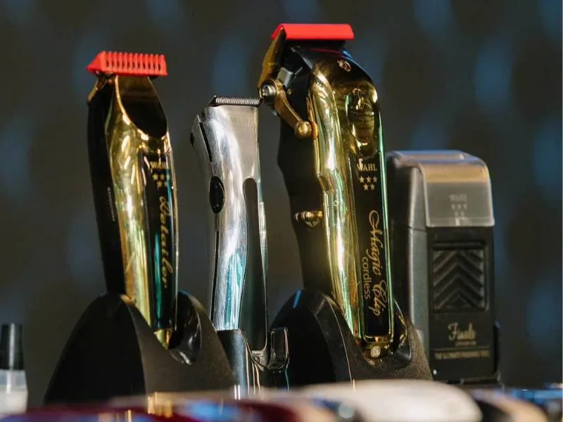 Mẫu tông đơ không dây (pin) linh hoạt, phù hợp với tiêu chí cách chọn tông đơ cắt tóc tại nhà và cho trẻ em