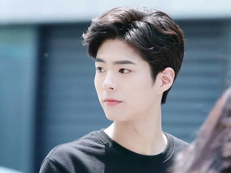 Chu kỳ mọc tóc trải qua 3 giai đoạn chính: Anagen, Catagen và Telogen