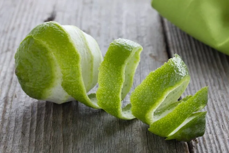 Cách làm tinh dầu bưởi xịt tóc