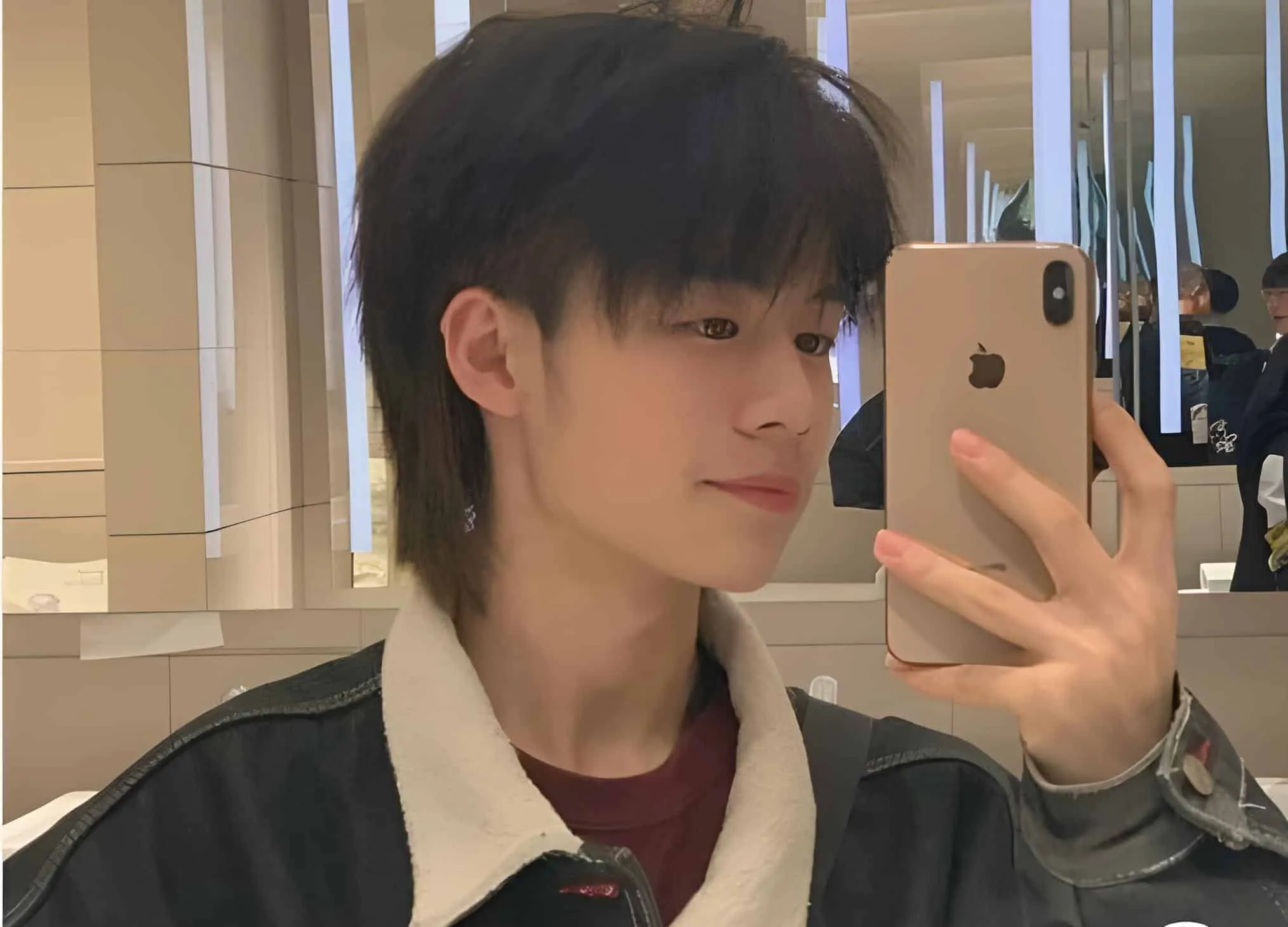 Cách tự cắt tóc nam đã hoàn thiện với độ dài tóc phù hợp